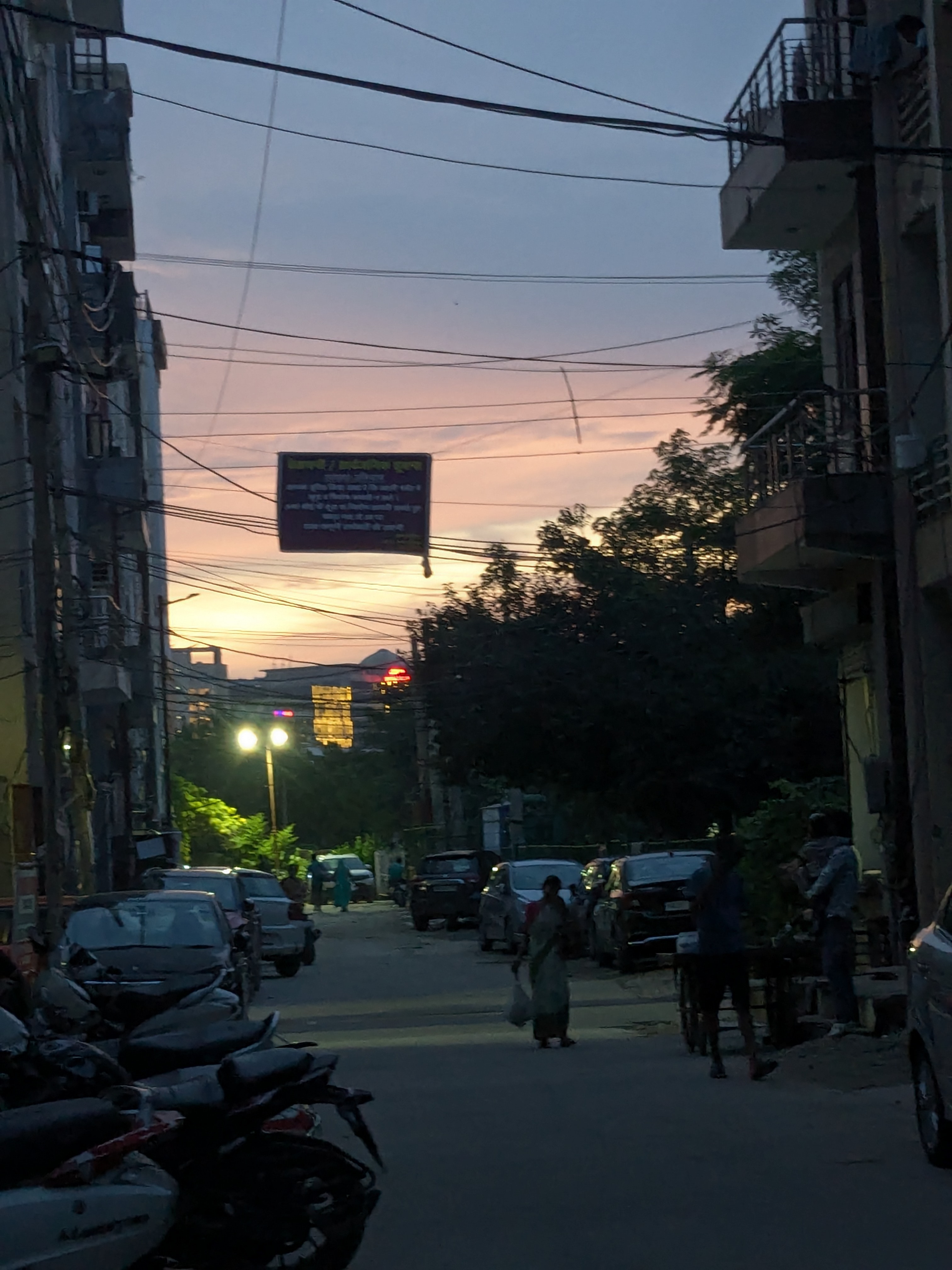 A good evening in the street Image